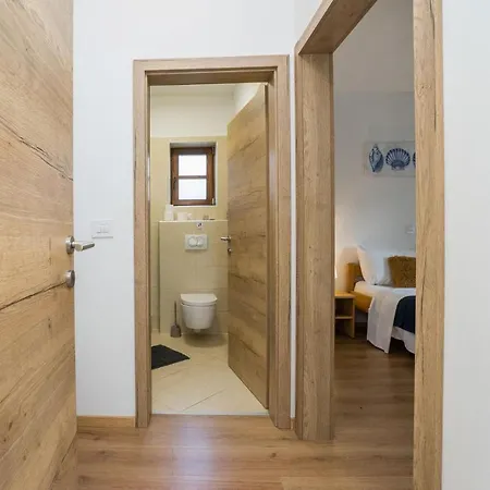 Four-bedroom In Muline * Donje Selo