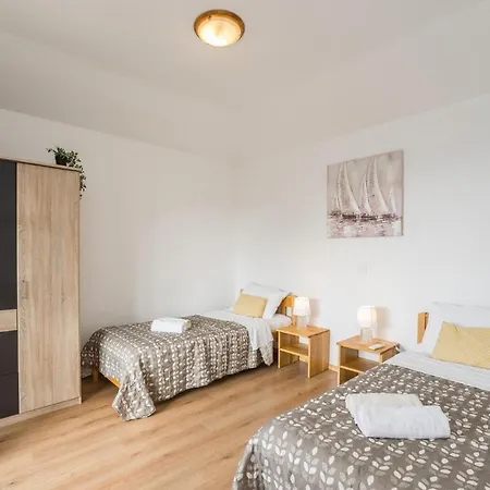 Four-bedroom In Muline Donje Selo