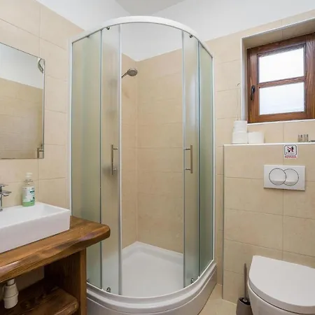 Four-bedroom In Muline Сasa de vacaciones *